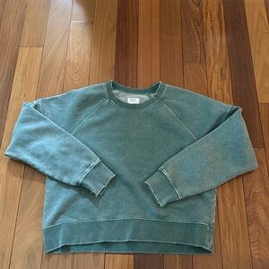 Green/Teal slightly cropped crewneck, size medium/10, RVCA brand